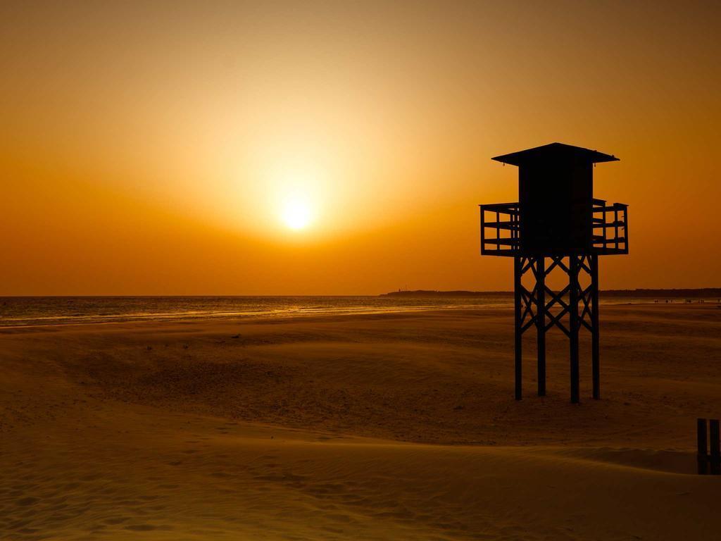 Hostal Al-Andalus Conil De La Frontera Bagian luar foto