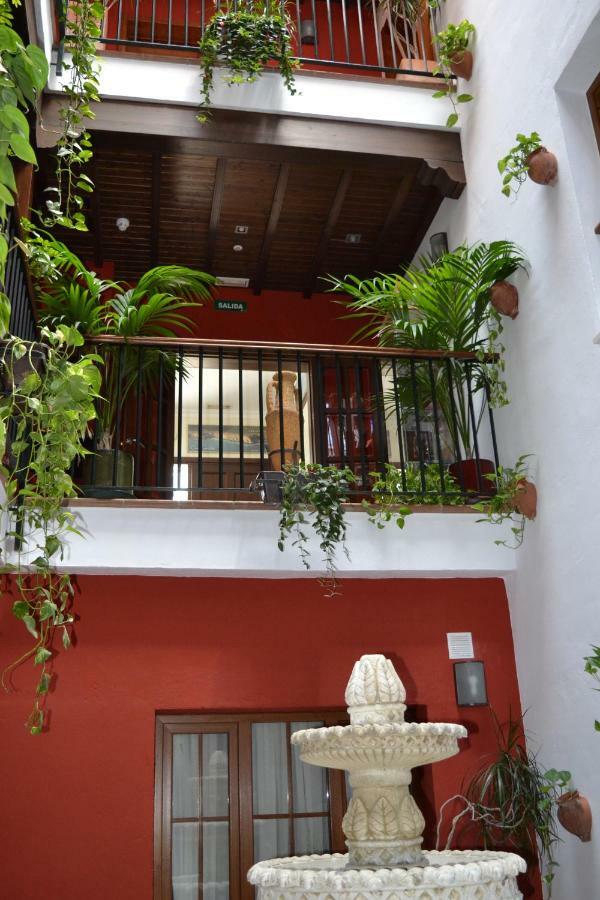 Hostal Al-Andalus Conil De La Frontera Bagian luar foto